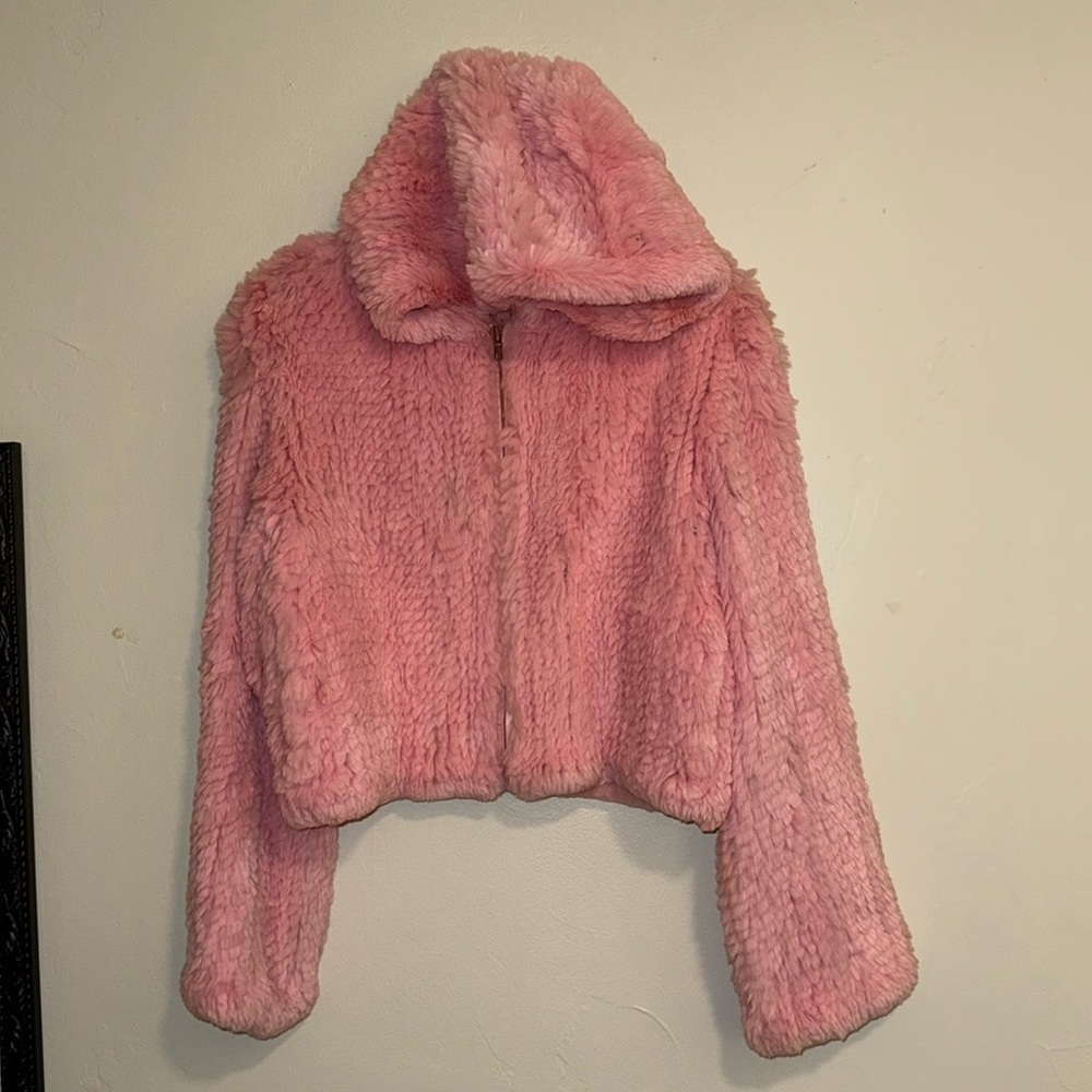 Sheared Rabbit cropped hooded pocketed zipper jacket. Pink. Excellent Cond